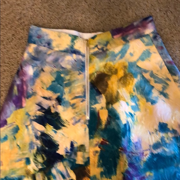 H&M beautiful colored skirt - Picture 2 of 2